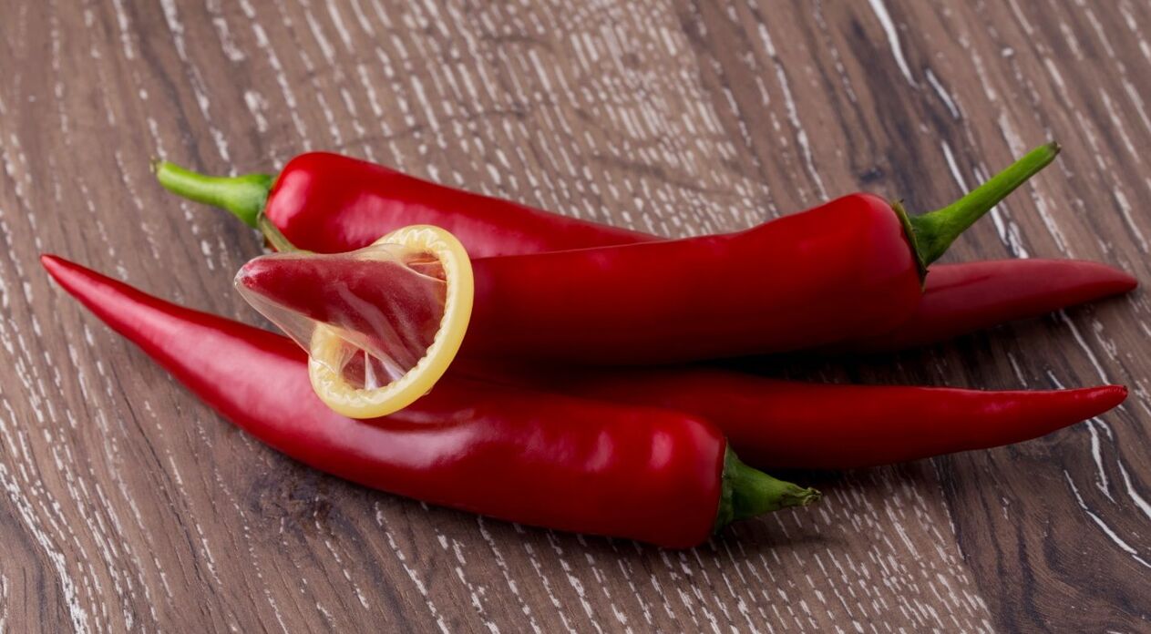 Le piment augmente les niveaux de testostérone dans le corps masculin et améliore la puissance